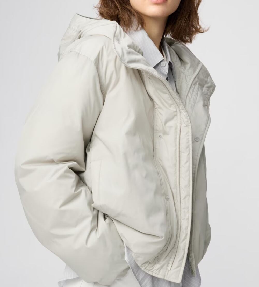 Uniqlo Women's Pufftech Parka in 02 Light Gray Women's L
